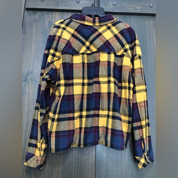 *SALE MUST GO*  Pink Rose flannel size M - Picture 2 of 6